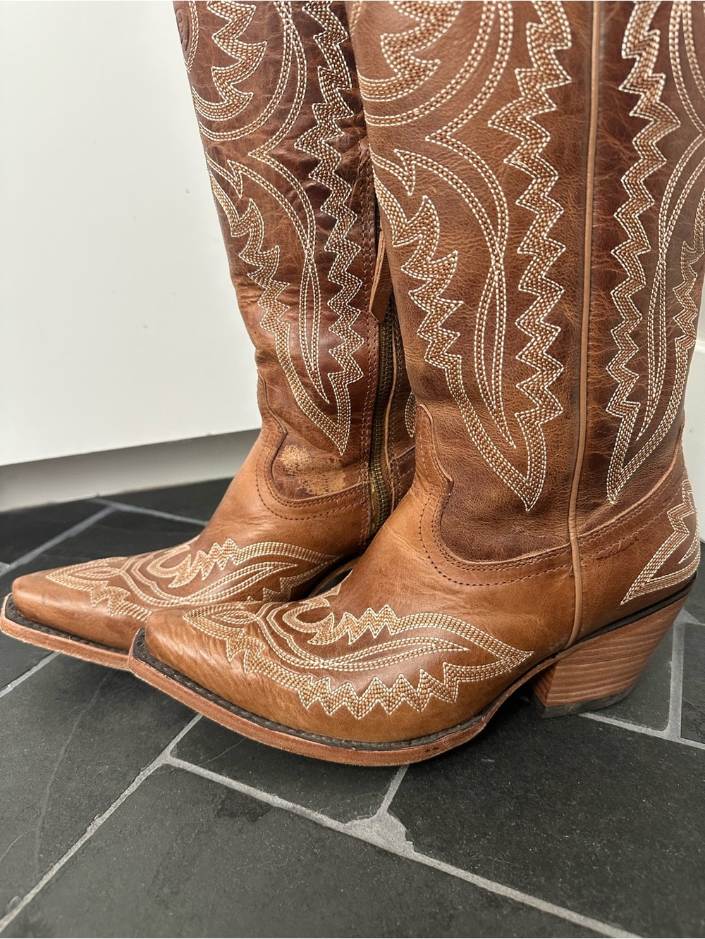 Ariat Casanova Leather Western Boots - Picture 8 of 9